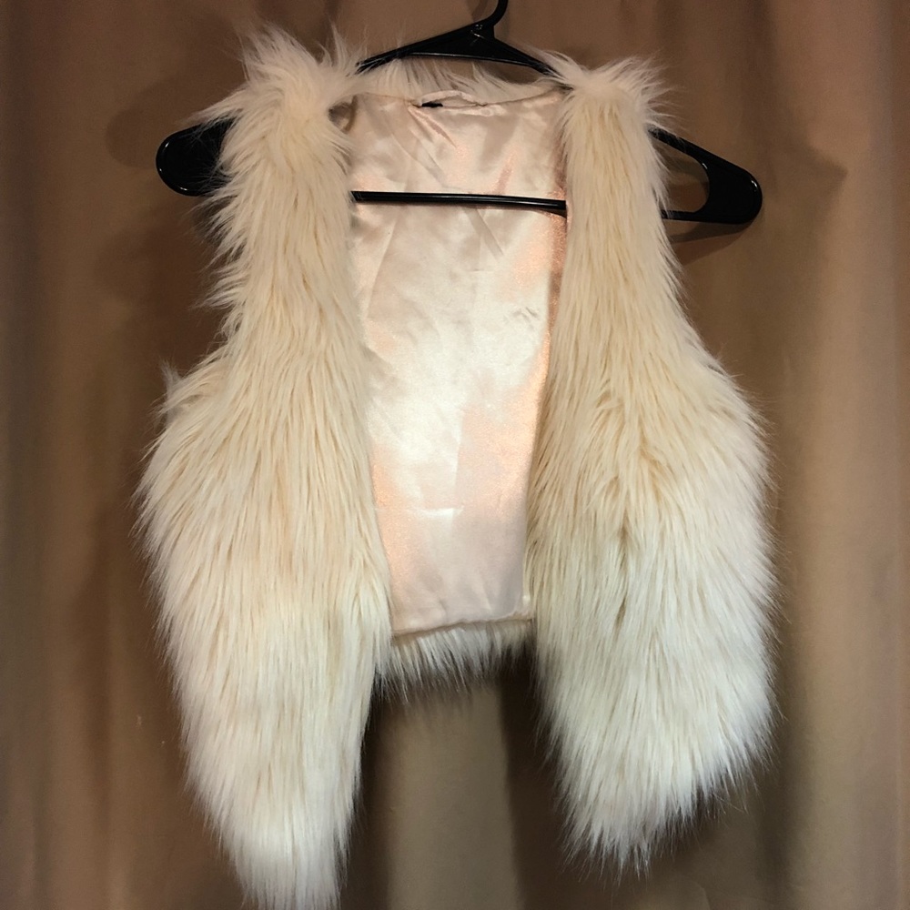 Faux Fur white vest